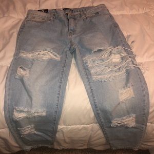 FASHIONNOVA boyfriend jeans